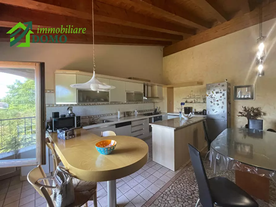 Immagine 14 di Casa indipendente in vendita  in schio a Schio