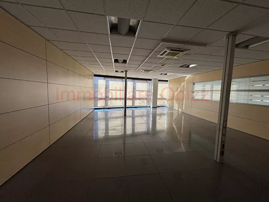 Immagine 6 di Ufficio in affitto  in Corso Stati Uniti a Padova