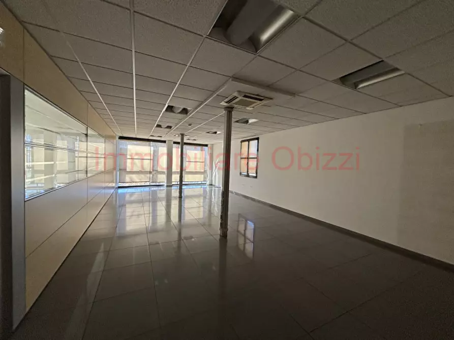 Immagine 11 di Ufficio in affitto  in Corso Stati Uniti a Padova