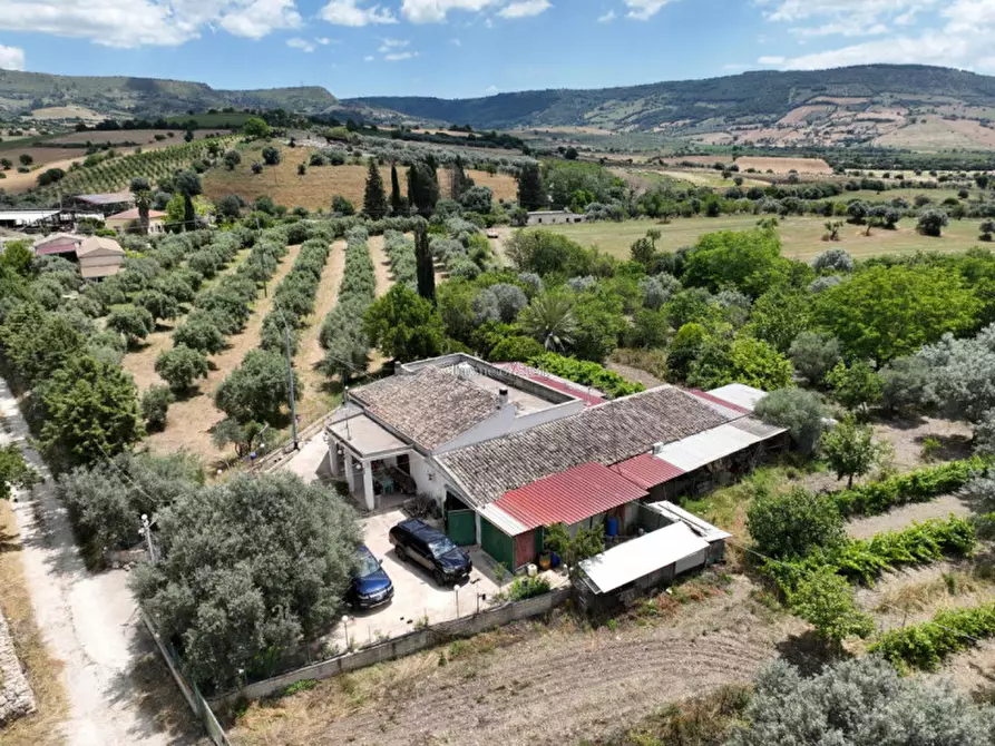 Immagine 28 di Casa indipendente in vendita  a Noto