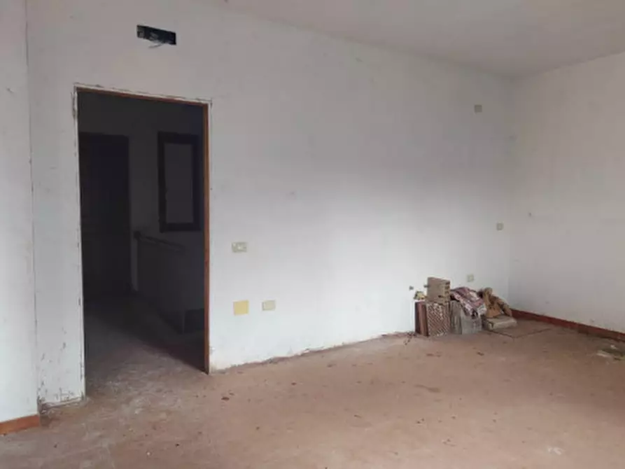 Immagine 23 di Casa indipendente in vendita  in SP 85 a Buccino