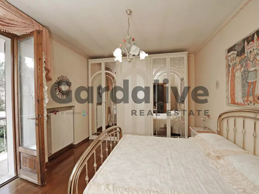 Immagine 10 di Villa in vendita  in Via Amatore Sciesa a Desenzano Del Garda