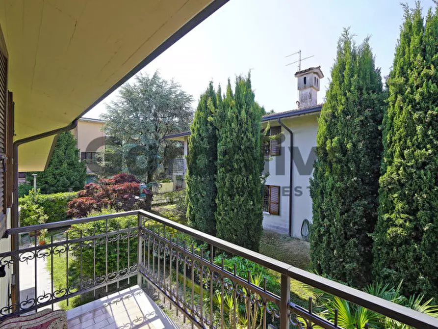 Immagine 12 di Villa in vendita  in Via Amatore Sciesa a Desenzano Del Garda
