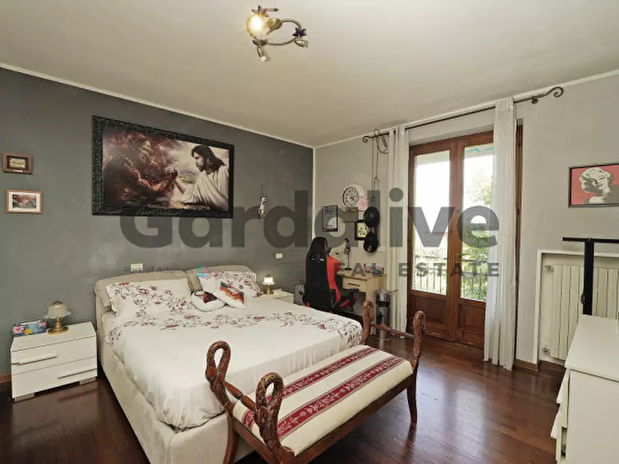 Immagine 13 di Villa in vendita  in Via Amatore Sciesa a Desenzano Del Garda
