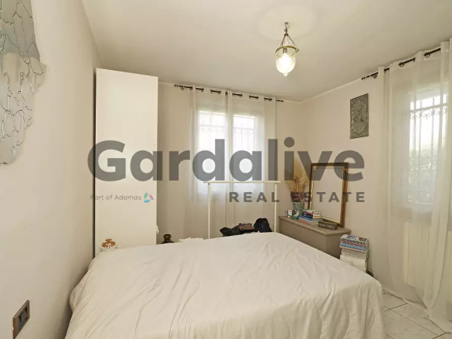 Immagine 17 di Villa in vendita  in Via Amatore Sciesa a Desenzano Del Garda