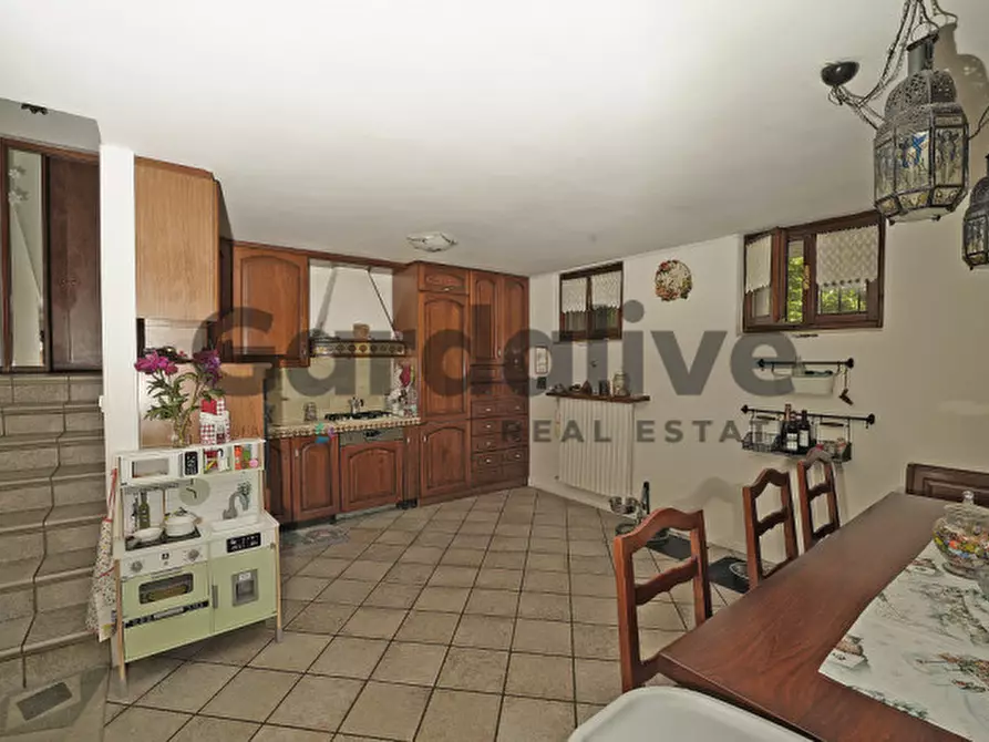 Immagine 18 di Villa in vendita  in Via Amatore Sciesa a Desenzano Del Garda