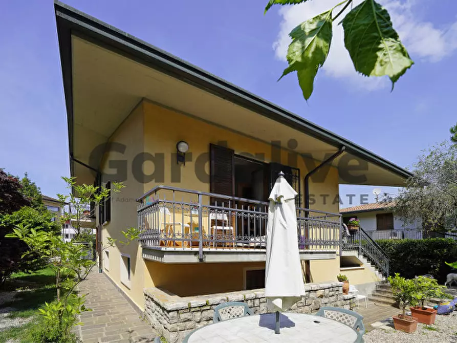 Immagine 20 di Villa in vendita  in Via Amatore Sciesa a Desenzano Del Garda