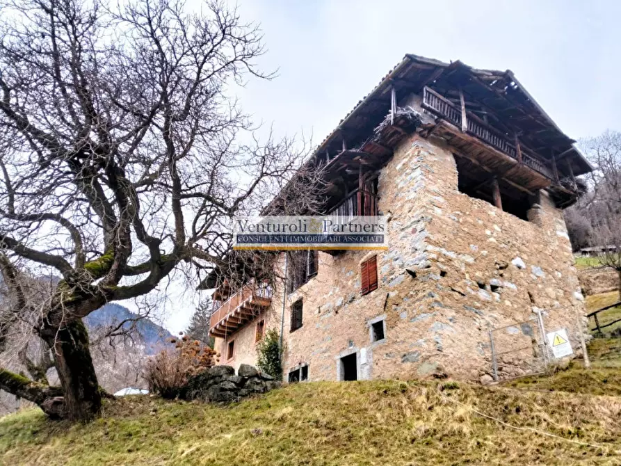 Immagine 2 di Rustico / casale in vendita  in Via Giovanni Prati a Castel Condino