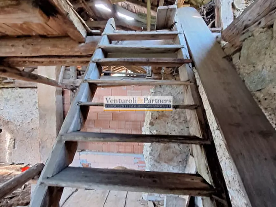 Immagine 15 di Rustico / casale in vendita  in Via Giovanni Prati a Castel Condino