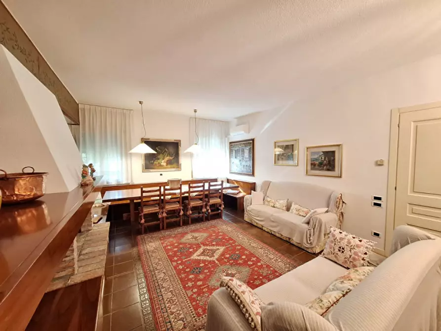 Immagine 6 di Villa in vendita  in Via Ciro Menotti a Rovigo
