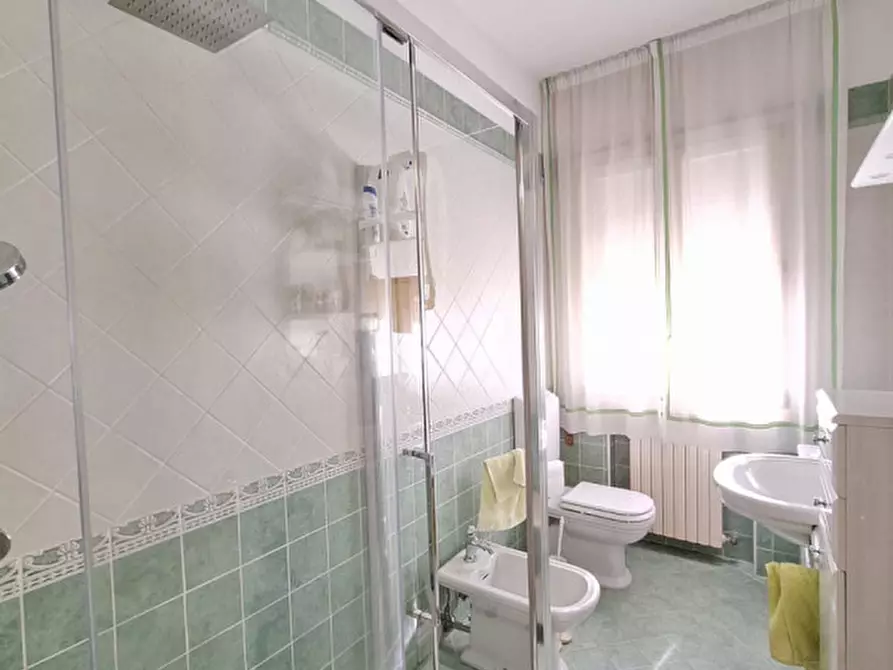 Immagine 11 di Villa in vendita  in Via Ciro Menotti a Rovigo