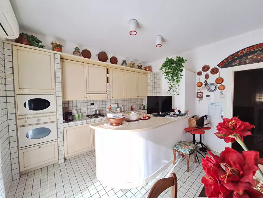 Immagine 18 di Villa in vendita  in Via Ciro Menotti a Rovigo