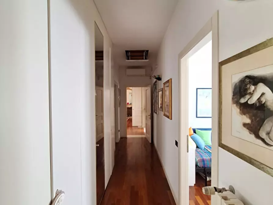 Immagine 19 di Villa in vendita  in Via Ciro Menotti a Rovigo