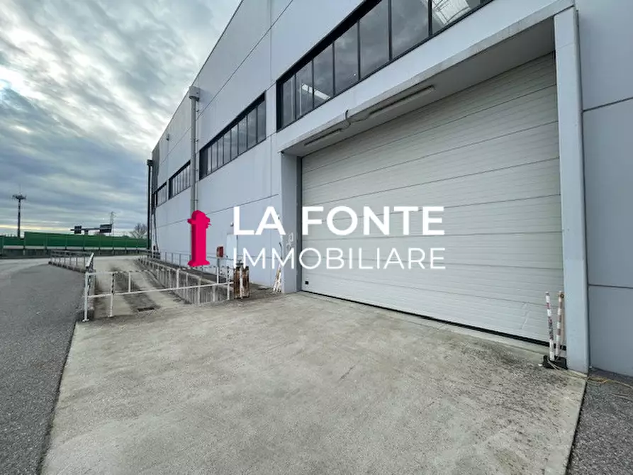 Immagine 3 di Capannone industriale in affitto  in via Lombardia a Pianiga