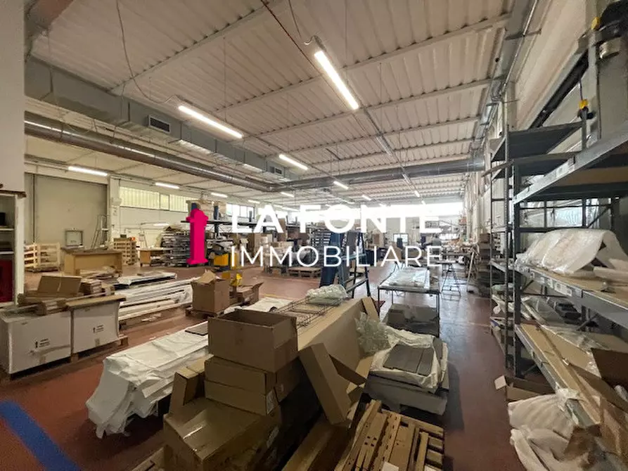 Immagine 13 di Capannone industriale in affitto  in via Lombardia a Pianiga