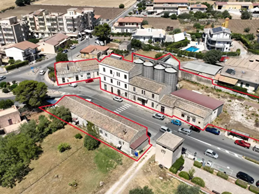 Immagine 2 di Capannone industriale in vendita  in Via Cellina a Modica