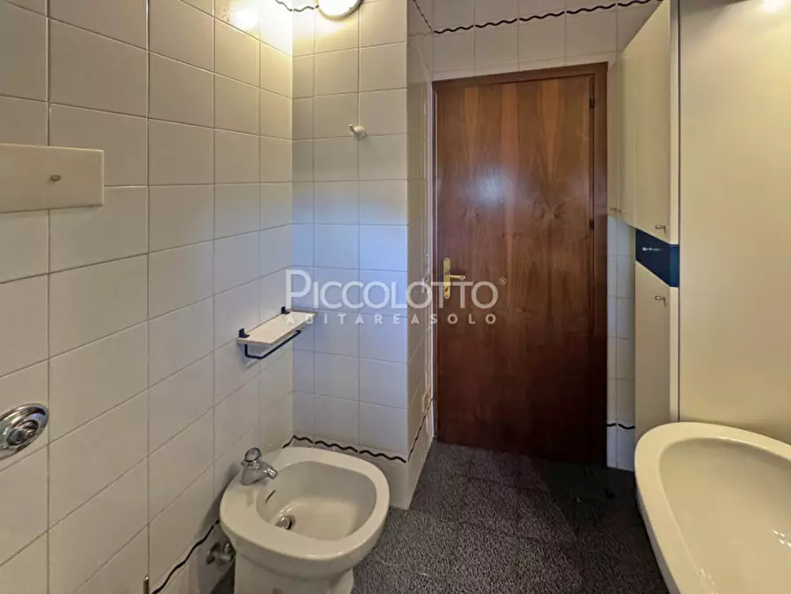 Immagine 19 di Appartamento in vendita  in via Pietro Bembo a Asolo