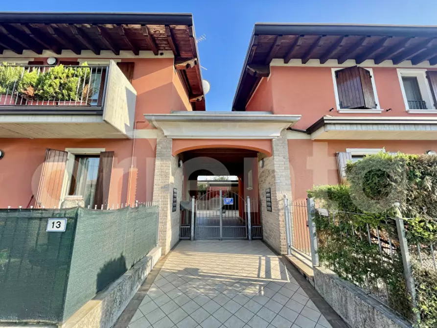 Immagine 2 di Appartamento in vendita  in via bellandi 13 a Montichiari