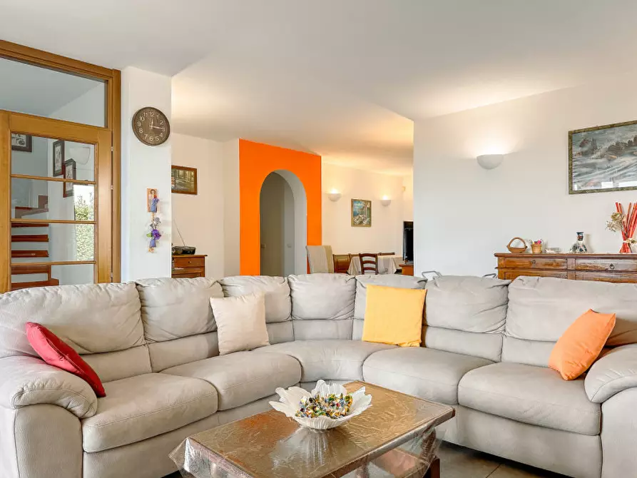 Immagine 6 di Villa in vendita  in Via Privata della Gera 11 a Colazza