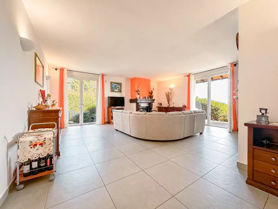 Immagine 7 di Villa in vendita  in Via Privata della Gera 11 a Colazza