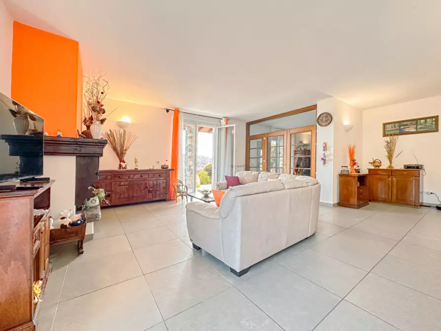 Immagine 10 di Villa in vendita  in Via Privata della Gera 11 a Colazza