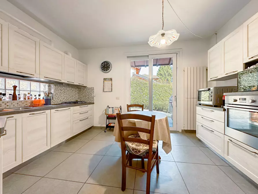 Immagine 14 di Villa in vendita  in Via Privata della Gera 11 a Colazza