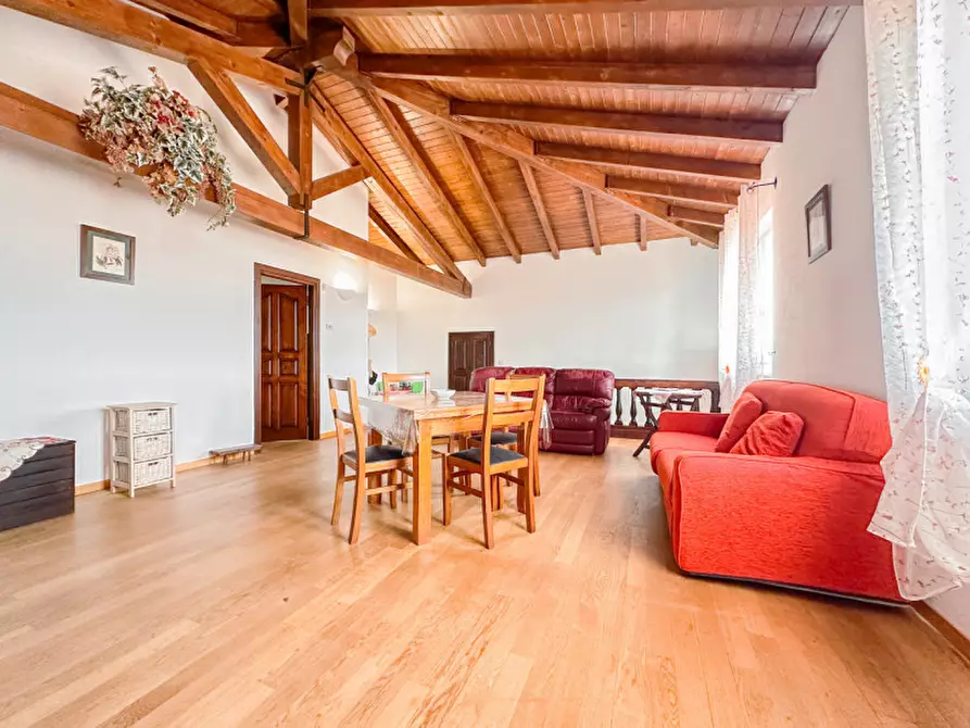 Immagine 27 di Villa in vendita  in Via Privata della Gera 11 a Colazza