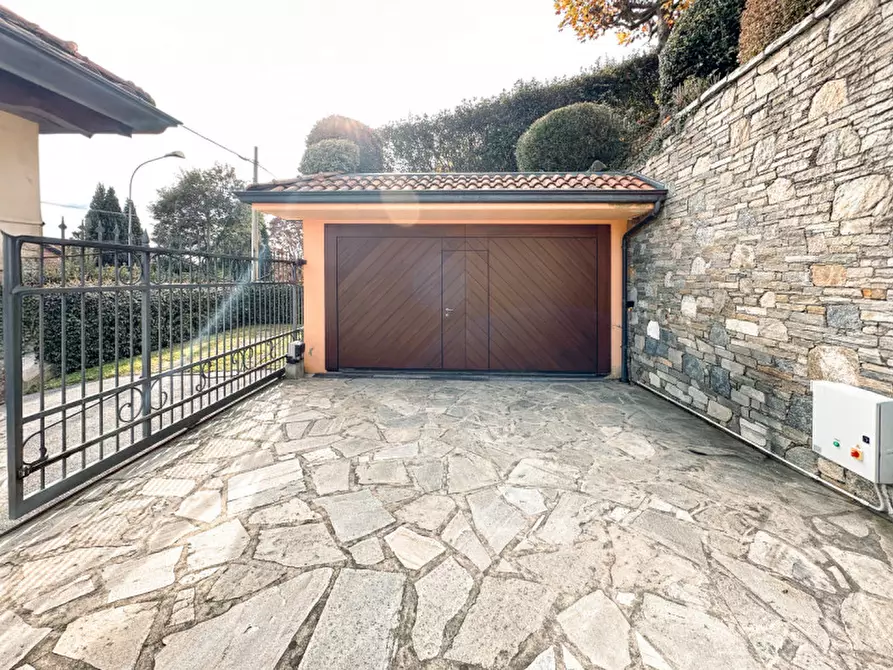 Immagine 37 di Villa in vendita  in Via Privata della Gera 11 a Colazza