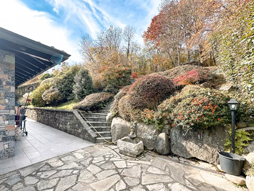 Immagine 41 di Villa in vendita  in Via Privata della Gera 11 a Colazza