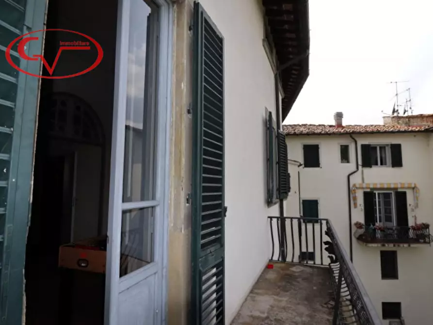 Immagine 2 di Villa in vendita  in via roma a Bucine