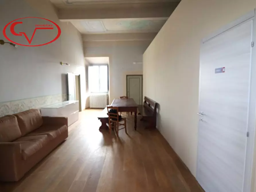 Immagine 4 di Villa in vendita  in via roma a Bucine