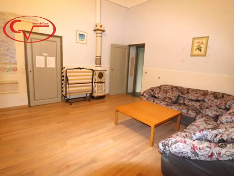 Immagine 17 di Villa in vendita  in via roma a Bucine