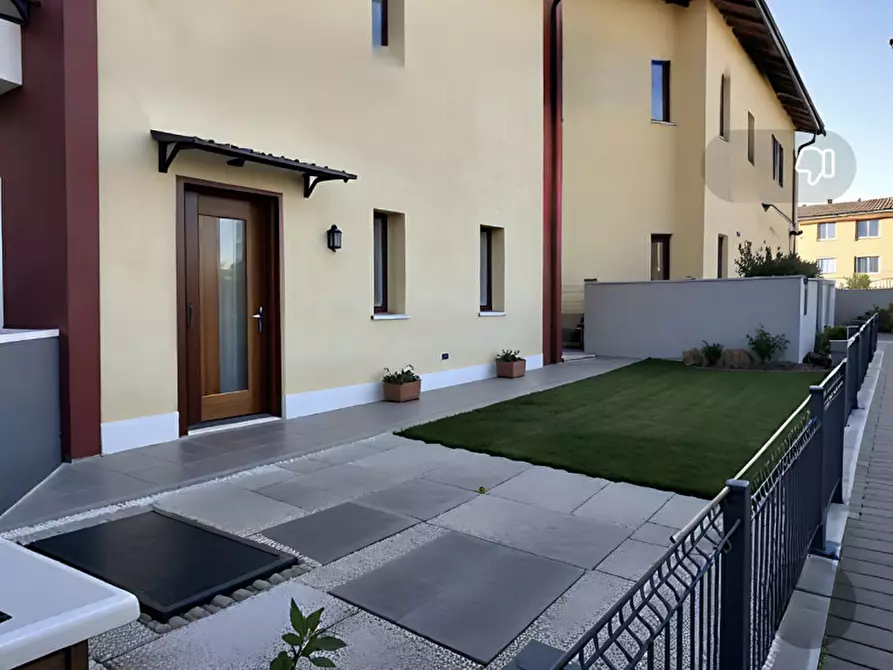 Immagine 2 di Appartamento in vendita  in Via Guido Bergamo a Montebelluna