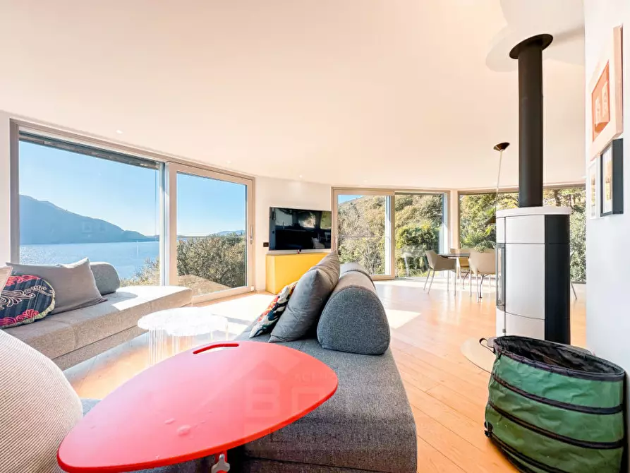 Immagine 7 di Villa in vendita  in corso risorgimento 348 a Ghiffa