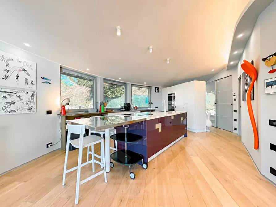 Immagine 12 di Villa in vendita  in corso risorgimento 348 a Ghiffa