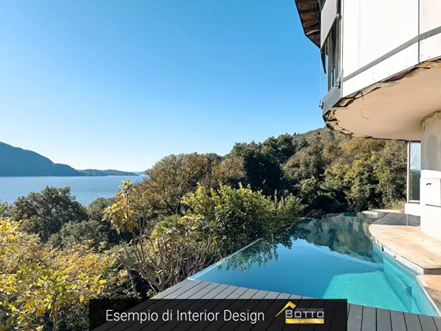 Immagine 27 di Villa in vendita  in corso risorgimento 348 a Ghiffa