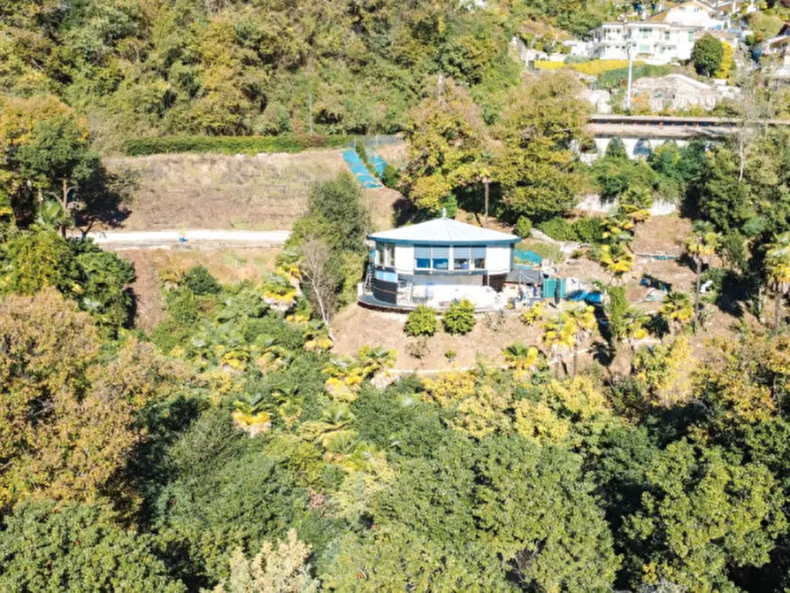 Immagine 33 di Villa in vendita  in corso risorgimento 348 a Ghiffa