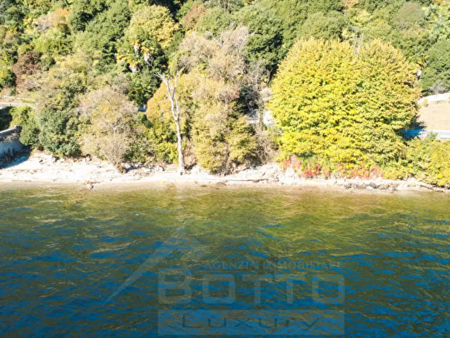 Immagine 45 di Villa in vendita  in corso risorgimento 348 a Ghiffa