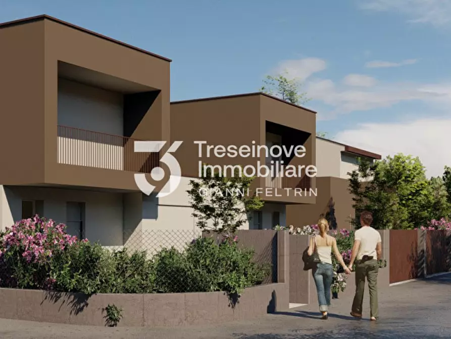 Immagine 2 di Casa bifamiliare in vendita  in Via San Pio X a Paese