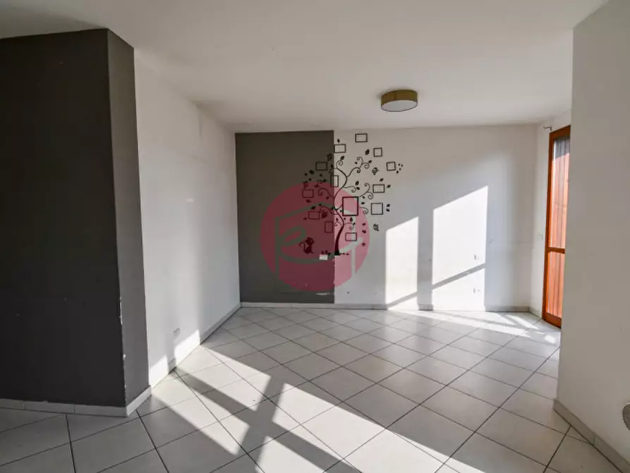 Immagine 6 di Appartamento in vendita  a Savignano Sul Rubicone