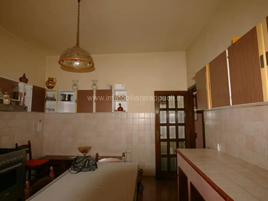 Immagine 3 di Appartamento in vendita  a Sinalunga