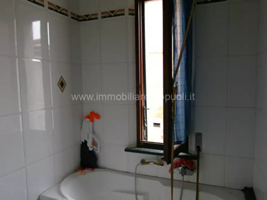 Immagine 7 di Appartamento in vendita  a Sinalunga