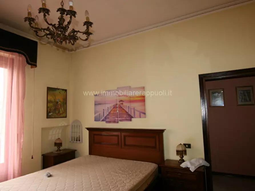 Immagine 10 di Appartamento in vendita  a Sinalunga