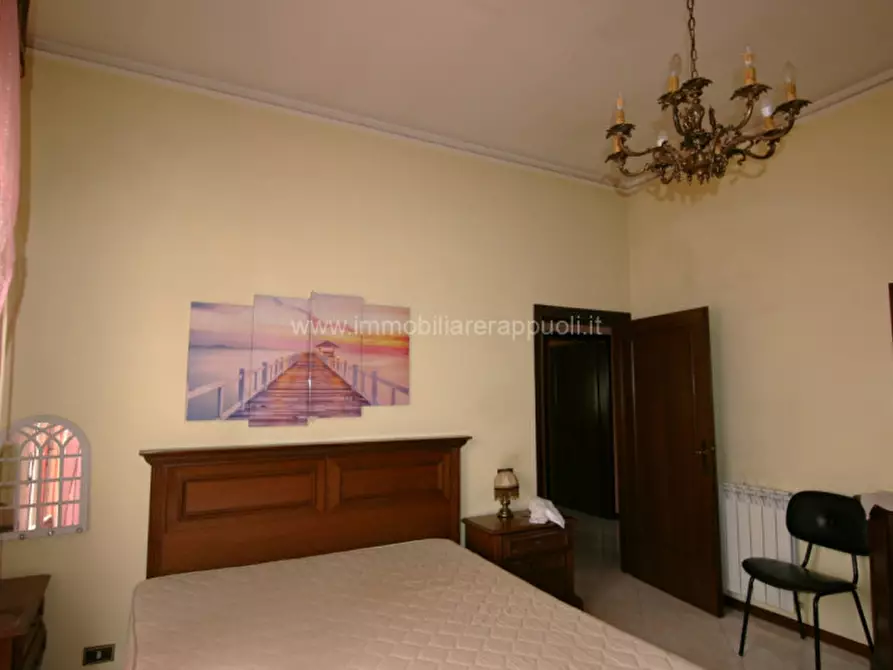 Immagine 11 di Appartamento in vendita  a Sinalunga