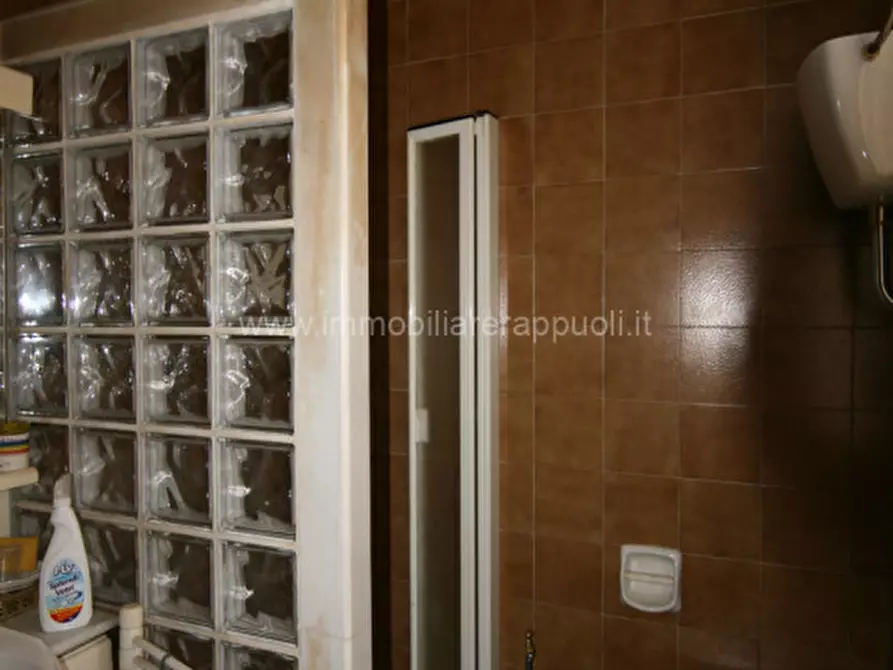 Immagine 13 di Appartamento in vendita  a Sinalunga