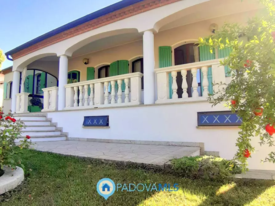 Immagine 27 di Villa in vendita  in Via Maso a Baone