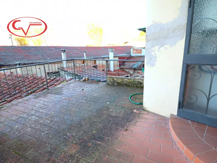 Immagine 11 di Appartamento in vendita  in Piazza Cesare Battisti a Montevarchi