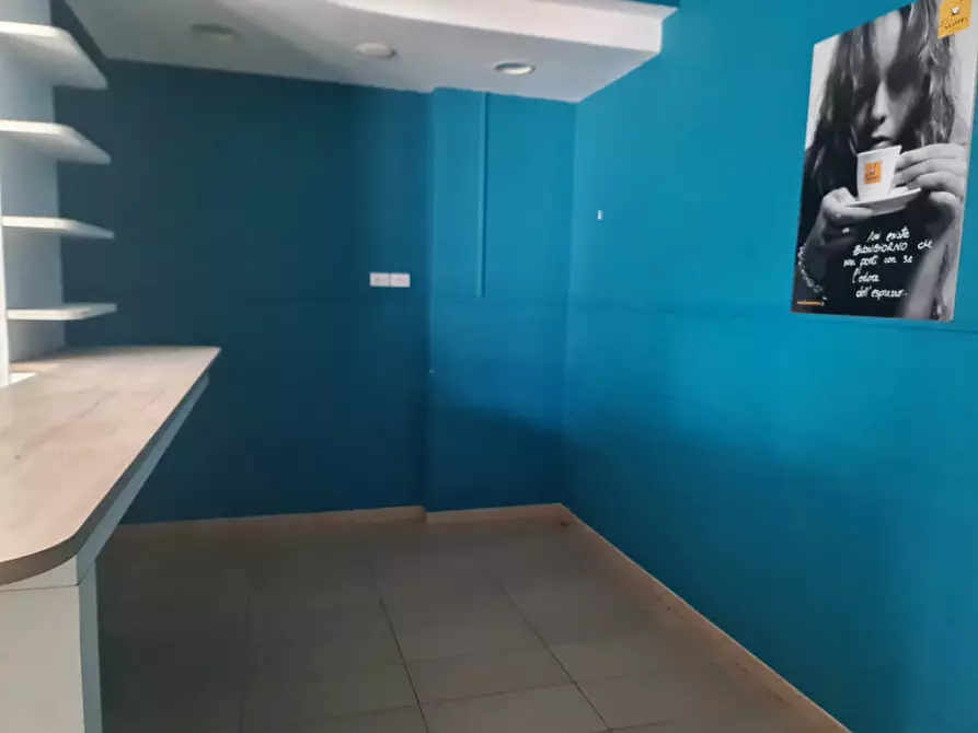 Immagine 2 di Attività commerciale in affitto  in Viale Giacomo Leopardi 25 a Comacchio