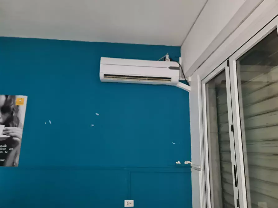 Immagine 3 di Attività commerciale in affitto  in Viale Giacomo Leopardi 25 a Comacchio