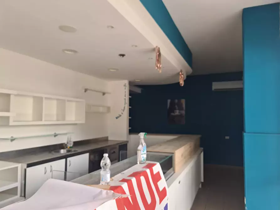 Immagine 6 di Attività commerciale in affitto  in Viale Giacomo Leopardi 25 a Comacchio